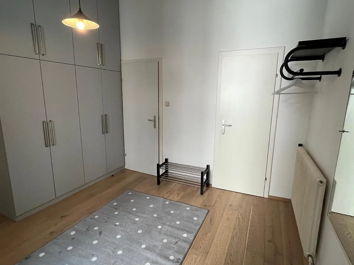Stylish Apt Near Urania 1Br Lejlighed Wien 0*,  Østrig